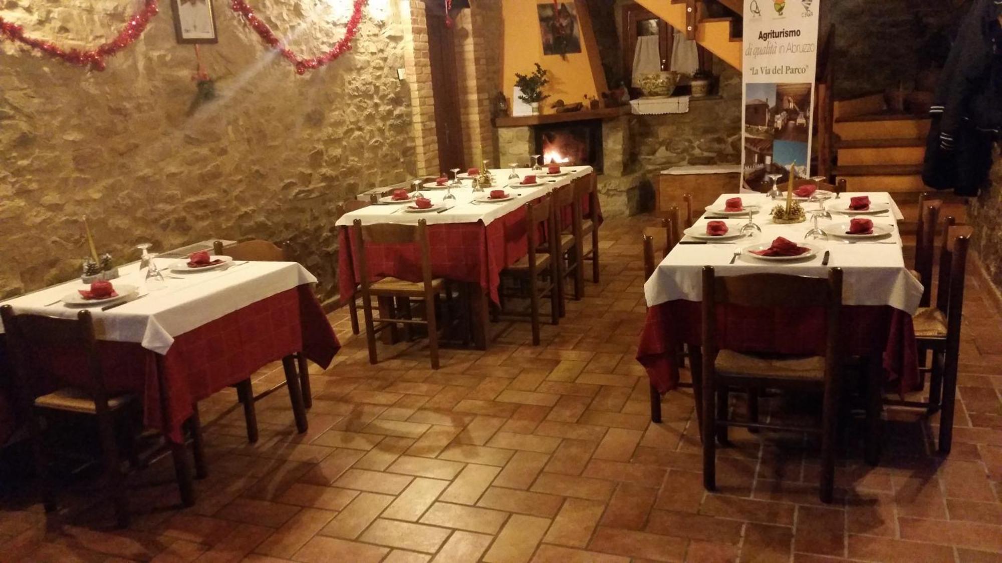 Arsita La Via Del Parcoヴィラ エクステリア 写真